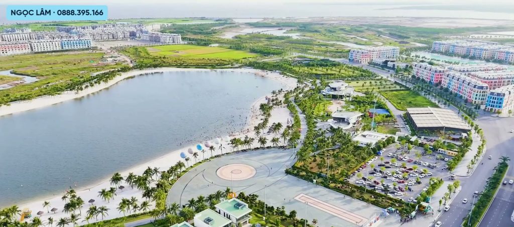 Bãi biển Đồ Sơn Hải Phòng nhìn từ trên cao, chạy xe máy một buổi sáng từ nội thành là tới